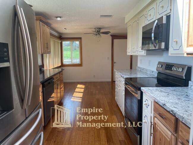 Foto del edificio - 88267 Richmond St