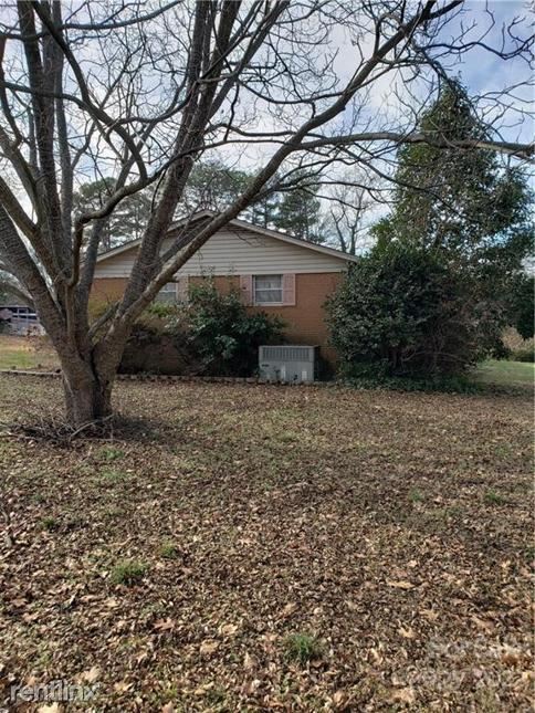 Building Photo - 3 br, 1 bath House - 1801 R Gemway Drive