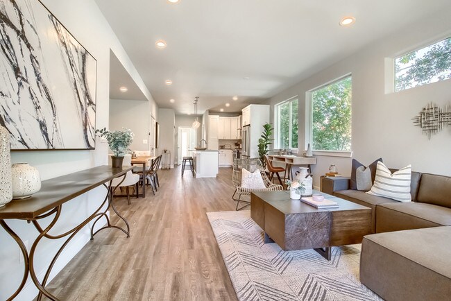 Foto del edificio - 3588 S Emerson St