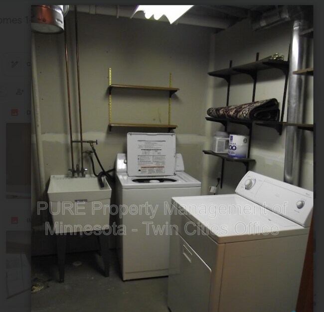 Building Photo - 378 Gironde Ct