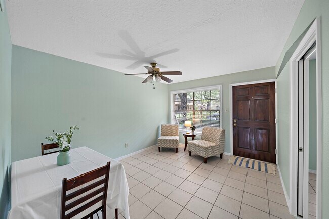 Foto del edificio - 3224 Timmons Ln