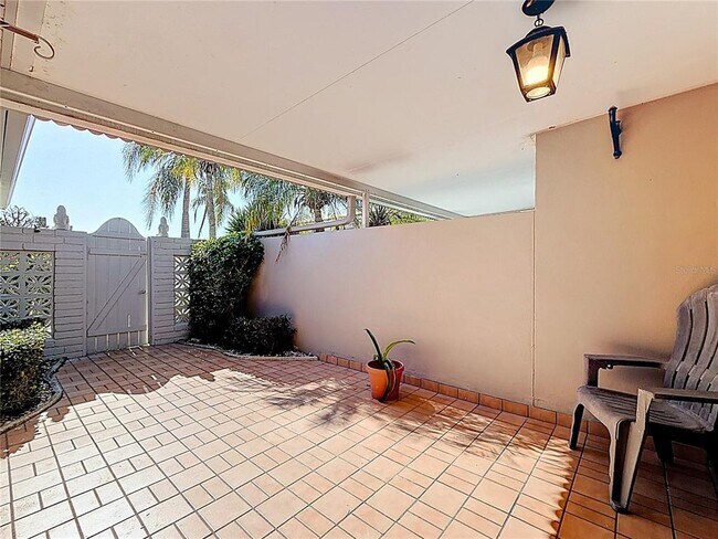 Foto del edificio - 431 Boca Ciega Point Blvd N