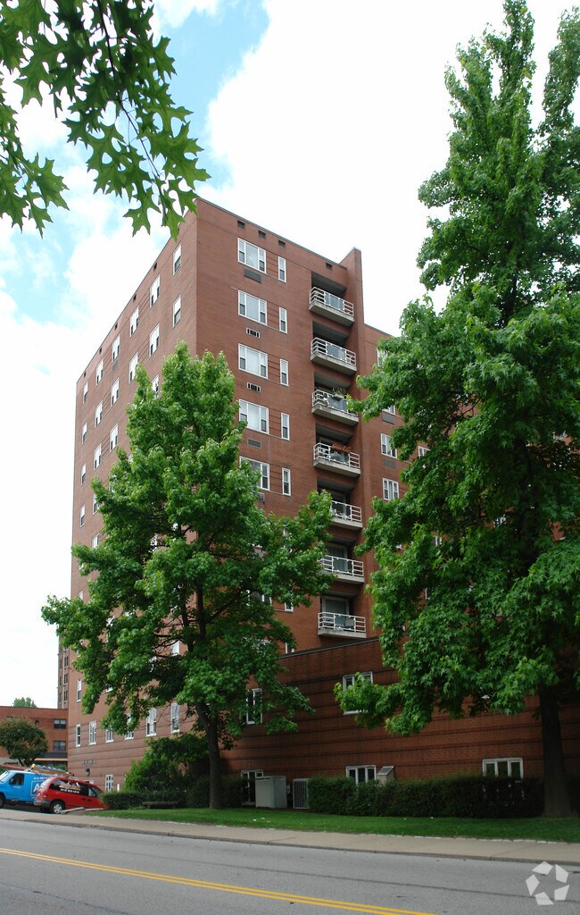 Building Photo - University Square #1