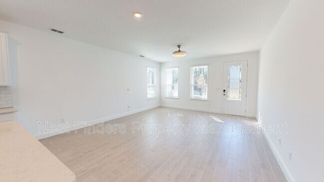Building Photo - 46 Samantha Ct