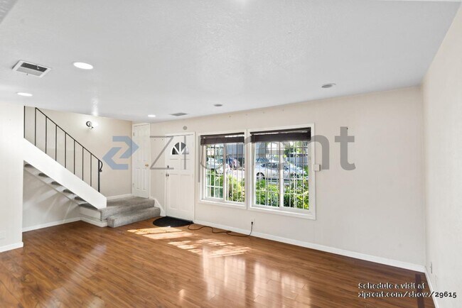 Building Photo - 268 El Rancho Verde Dr