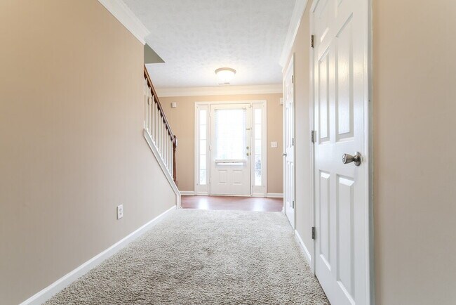 Building Photo - 4670 Duval Point Way SW