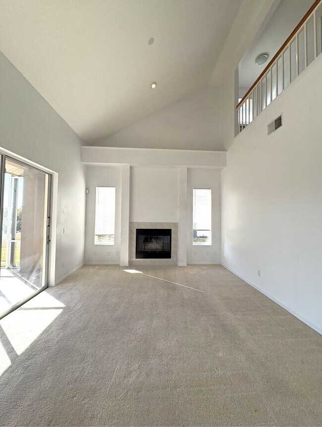 Foto del edificio - Coming Soon, 4 Bedroom, 2.5 bath Pool Home - Hunter's Creek!