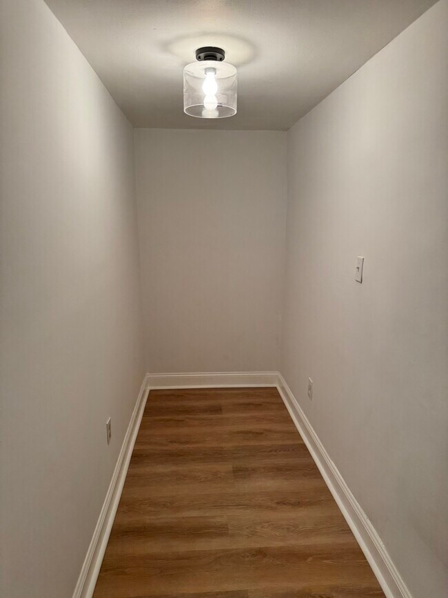 Foto del edificio - 61 Selkirk Rd