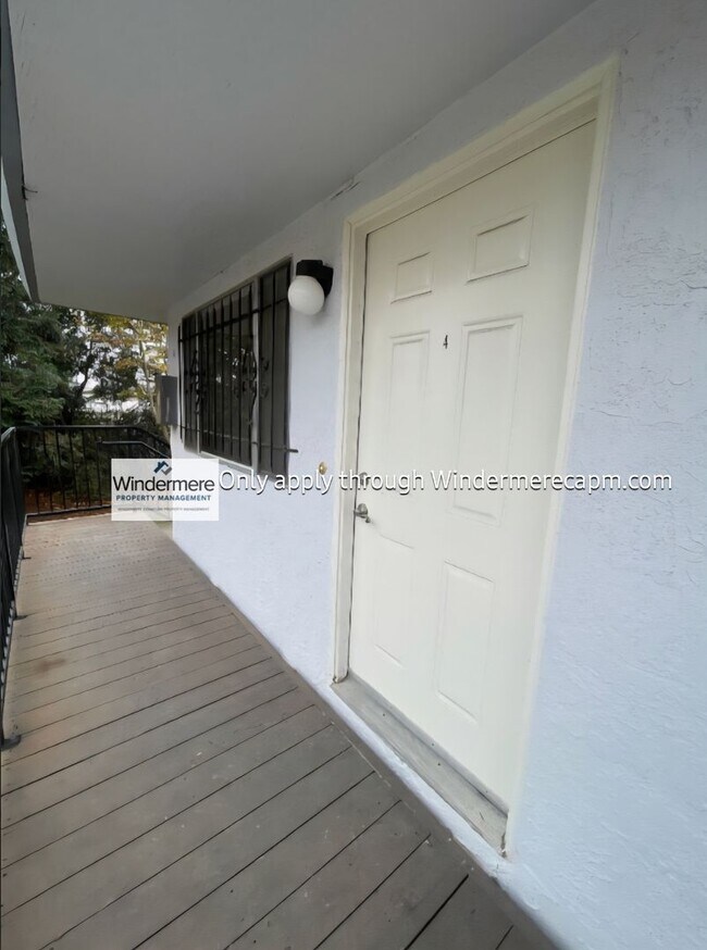 Foto del edificio - Delightful 2 Bedroom Condo- Available Now!