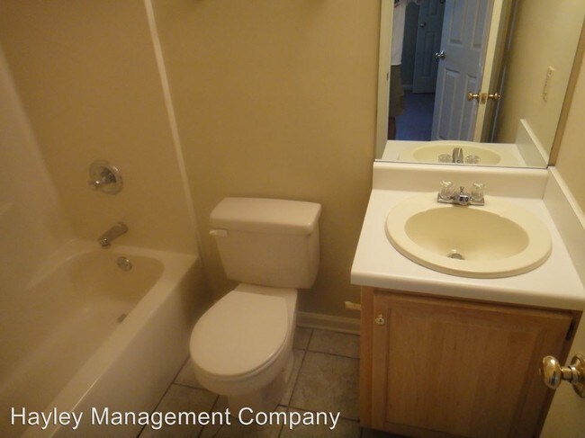 Foto del edificio - 3 br, 3 bath Apartment - 714 Ethan Lane