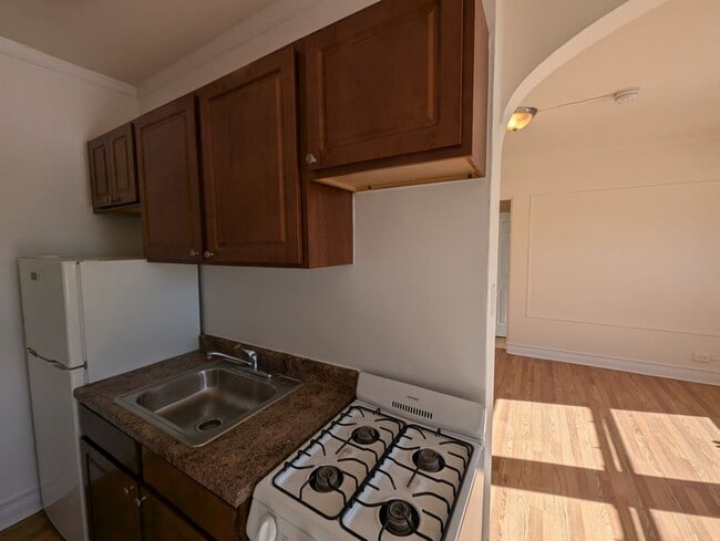 Foto del edificio - 5417 N Kenmore Ave