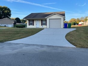 Building Photo - 683 Bell Rd