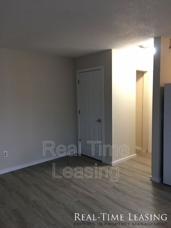 Building Photo - 5848 2nd St NE