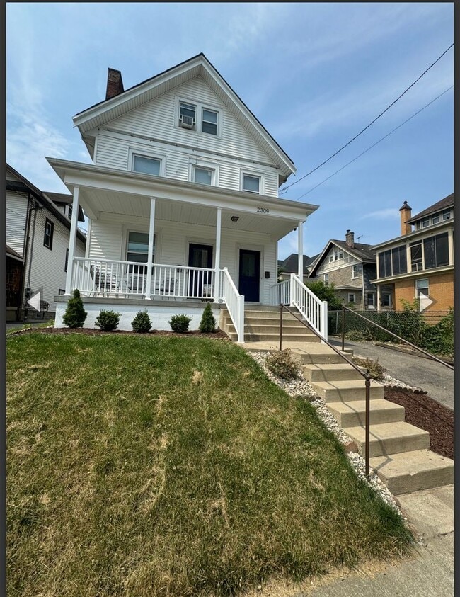 Building Photo - 2309 Washington Ave