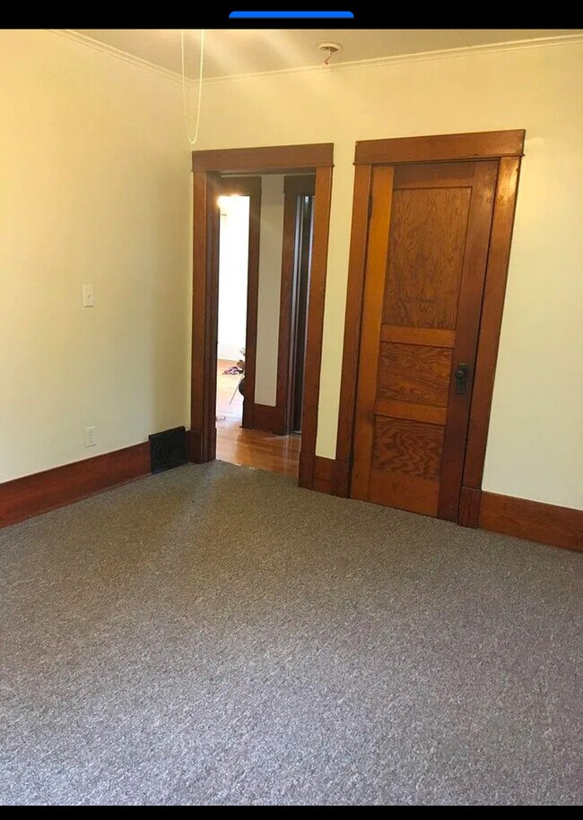 Foto del edificio - 876 Yale Ct