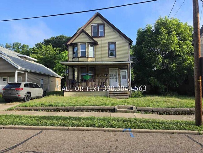 Foto del edificio - 86 Hurlburt Ave