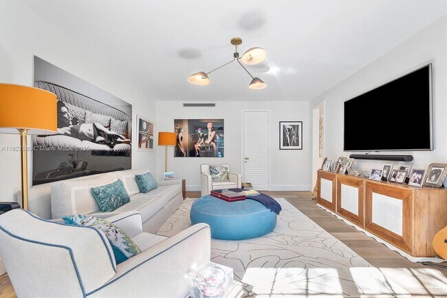Foto del edificio - 607 Melaleuca Ln