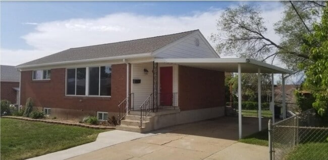 Building Photo - 346 E 4475 S
