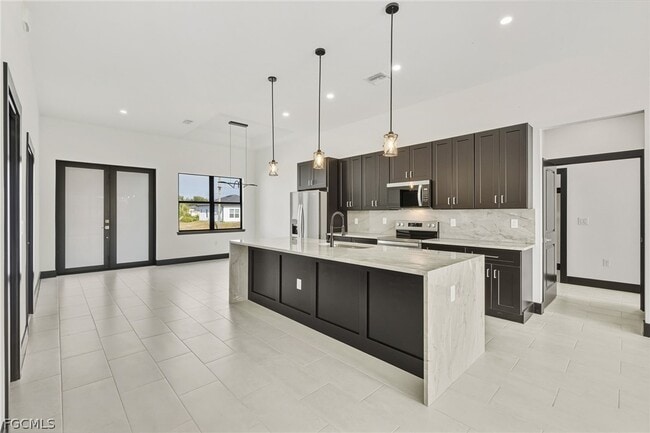 Building Photo - 3015 3rd St SW