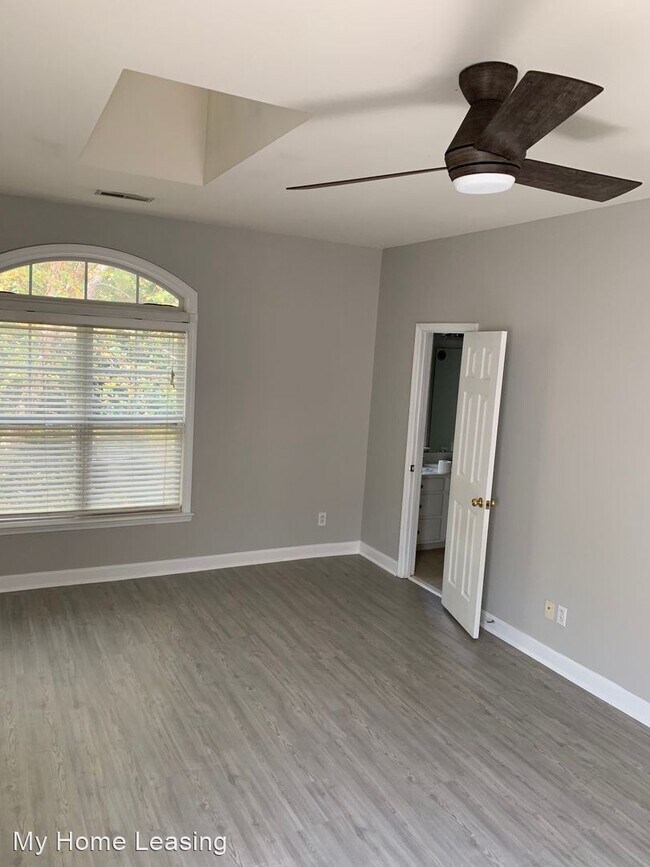 Building Photo - 2 br, 2.5 bath House - 1553 Pecan Ave.