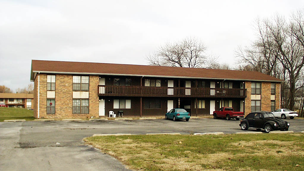 Foto del edificio - 1045 Brookshire Ct