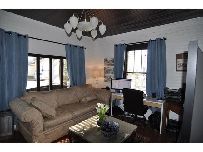 Building Photo - 1 Wright St