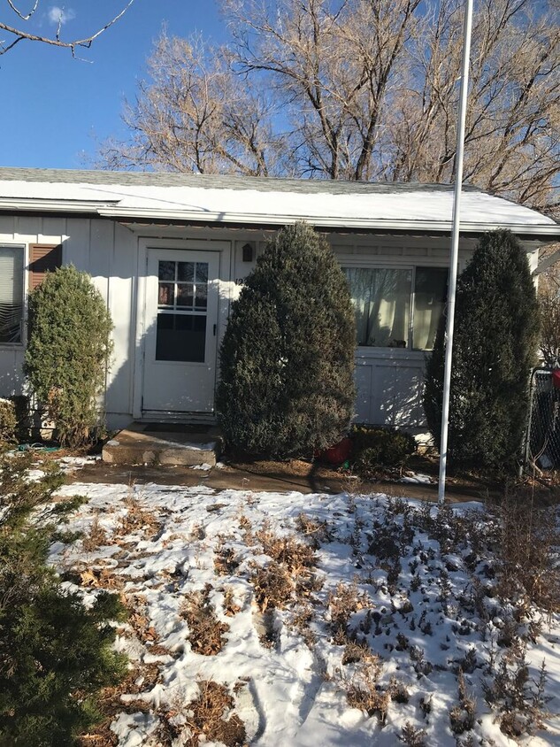 Foto principal - 1225 S Arp Ave