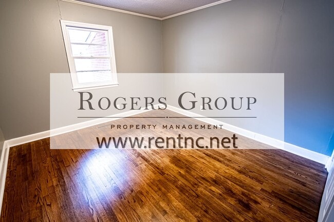 Building Photo - #106 - 104-106 Rollins Ave Duplex