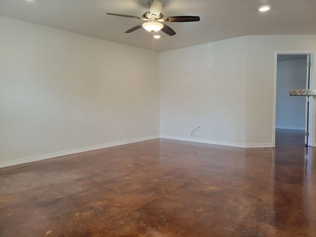 Foto del edificio - Belton - 3BD/2BA newer construction!