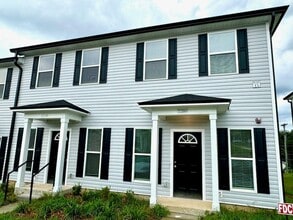 Building Photo - 2276 Del Carmel Way