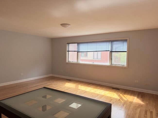Building Photo - 1951 S Wells St