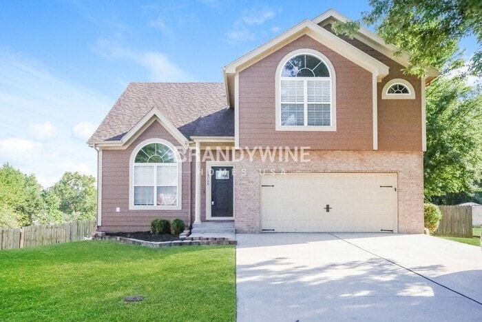 Primary Photo - 18709 E 10th Terrace Ct N