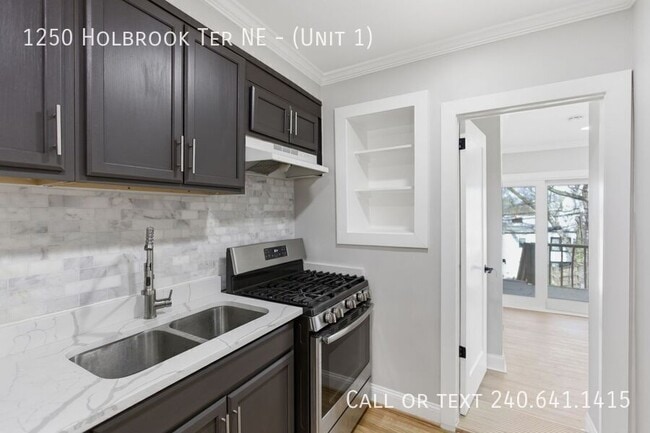 Photo - 1250 Holbrook Terrace NE Apartment