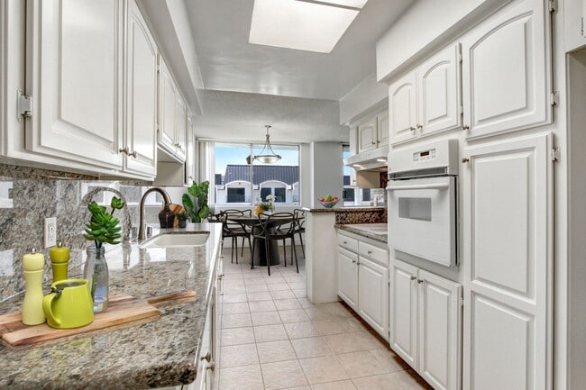 Interior Photo - Rexford Drive Apartments