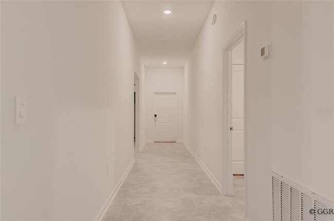 Building Photo - 4975 Worchester Dr