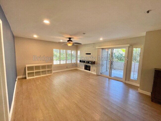 Foto del edificio - 5765 Friars Rd