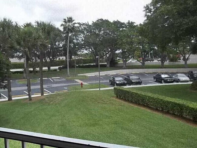 Foto del edificio - 5910 Morningstar Cir