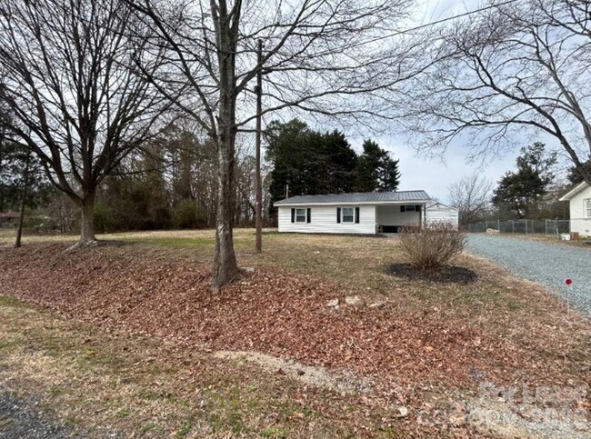 Building Photo - 1016 Boyd Allman Rd