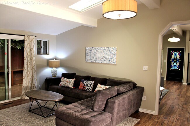 Foto del edificio - 376 Hillcrest Ave