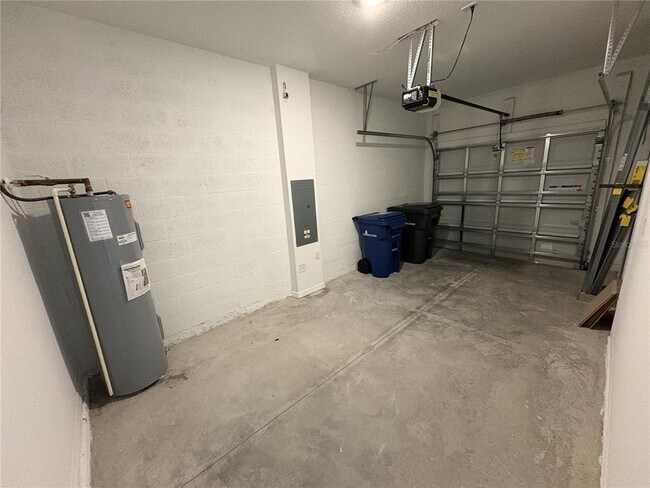 Foto del edificio - 15138 Cuzcorro Ct