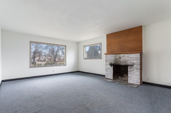 Foto del edificio - 1728 W Indiana Ave