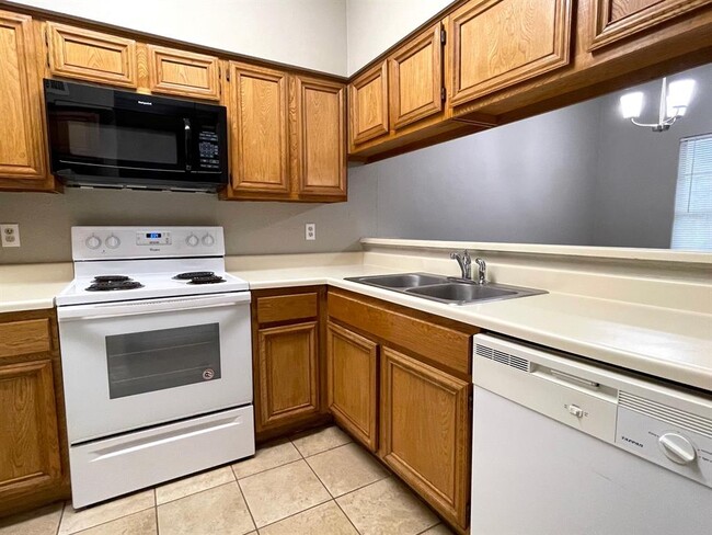 Building Photo - 2226 Millstone Dr