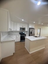 Building Photo - 159 Wolff St