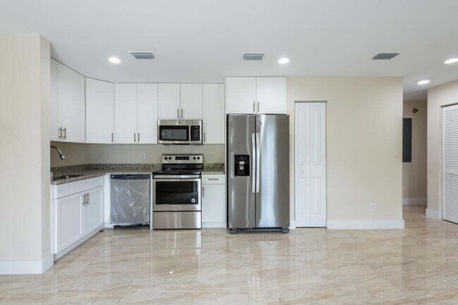 Foto del edificio - 5173 Clouse Rd