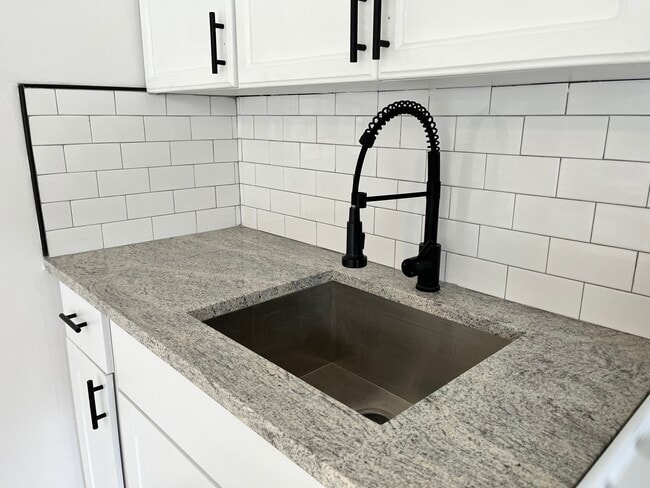 Cocina - 105 Church St