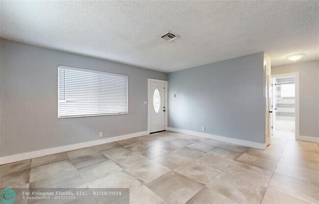 Foto del edificio - 4573 NW 19th Terrace