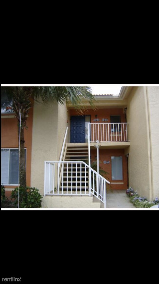 Building Photo - 1 br, 1 bath  - Paradise Cove