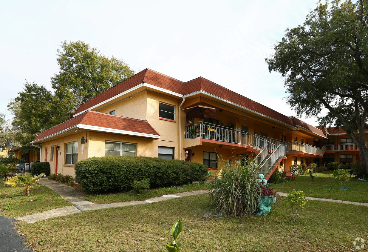 Building Photo - Evergreen Avenue Apartments