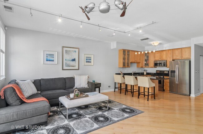 Foto del edificio - 2523 N Halsted St