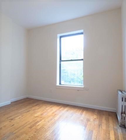 Primary Photo - 335 3rd St